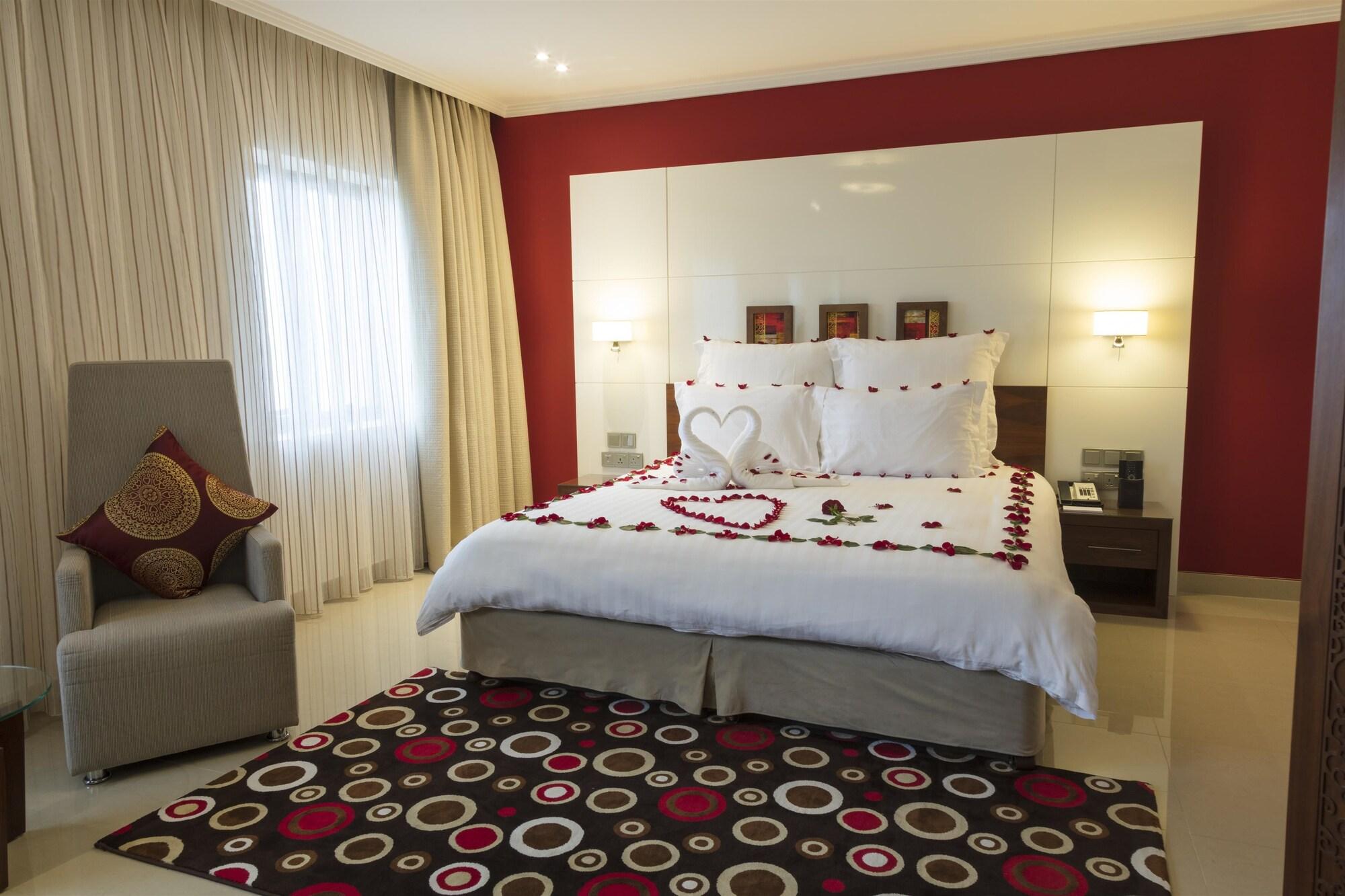 Coral Muscat Hotel And Apartments מראה חיצוני תמונה