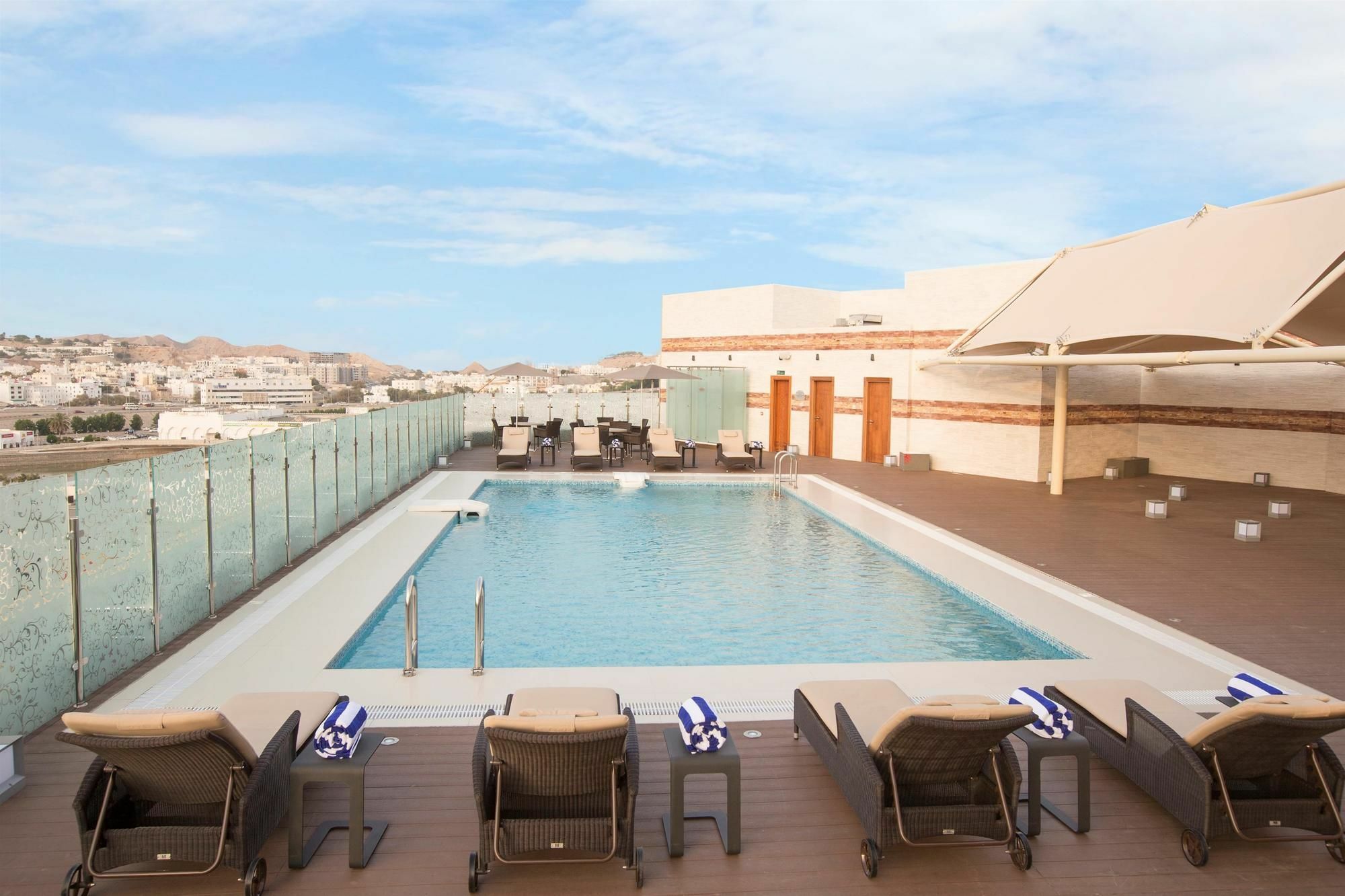 Coral Muscat Hotel And Apartments מראה חיצוני תמונה