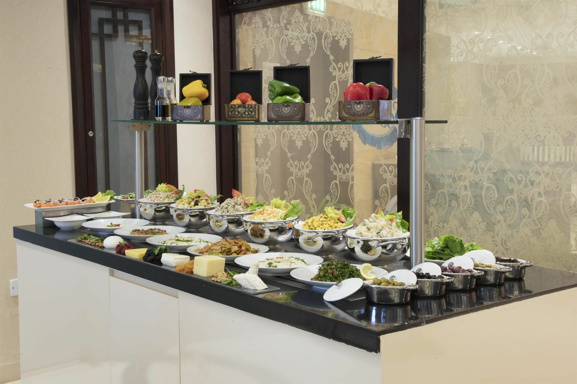 Coral Muscat Hotel And Apartments מראה חיצוני תמונה